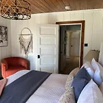 Stone House By Casa Oso, Hot Tub, 43 Private Acres With Hiking Trails