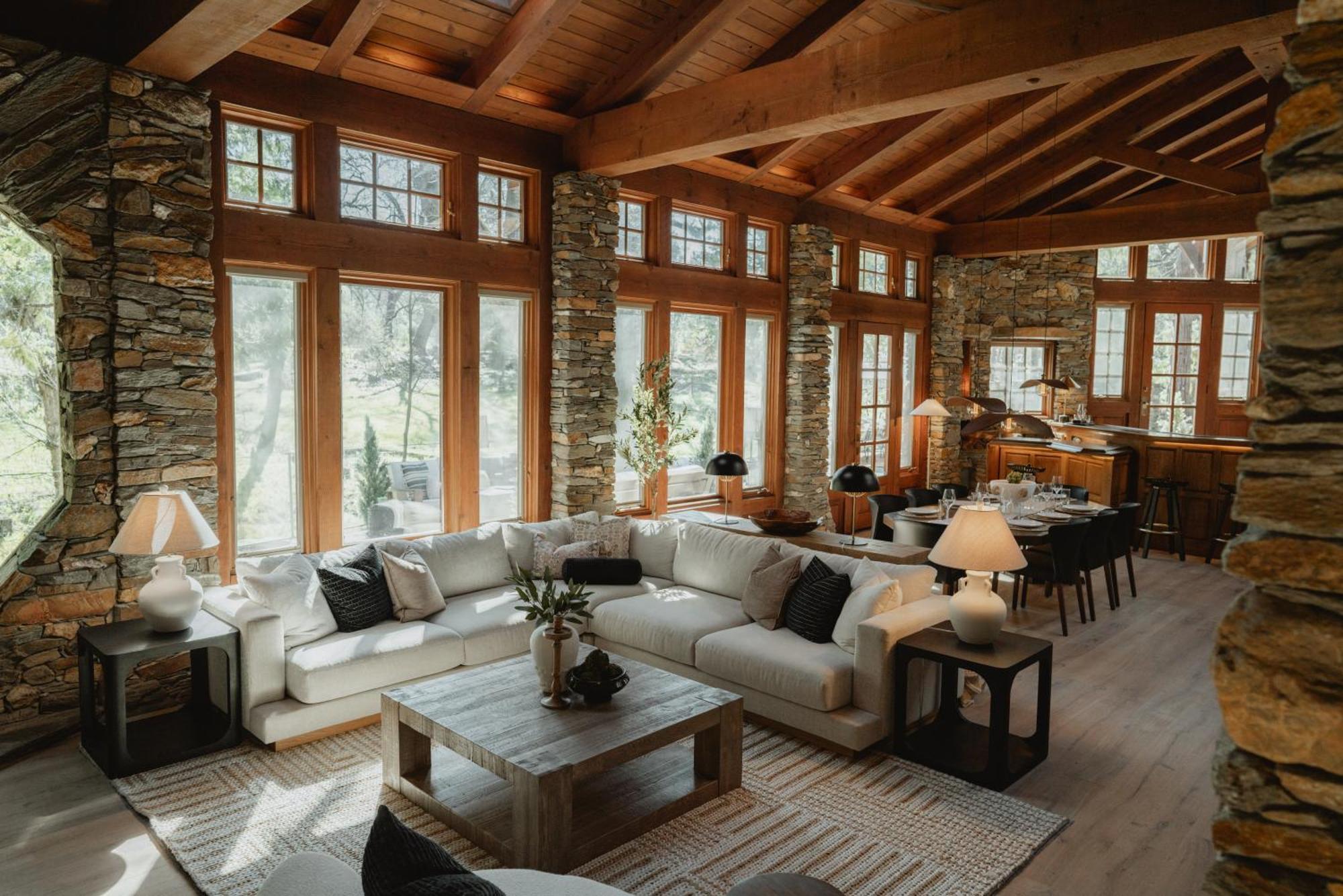 Stone House By Casa Oso, Hot Tub, 43 Private Acres With Hiking Trails