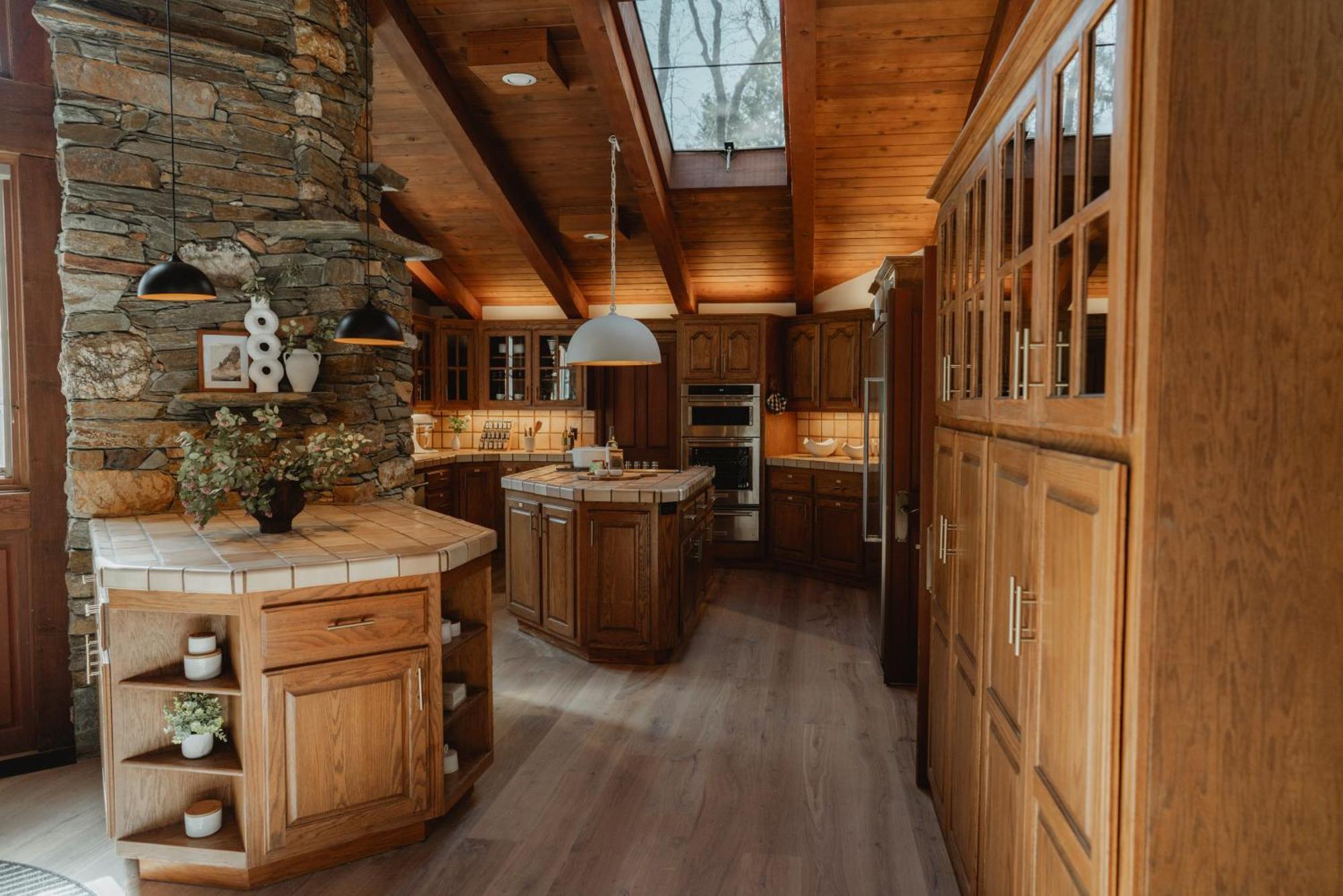 Stone House By Casa Oso, Hot Tub, 43 Private Acres With Hiking Trails * Mariposa