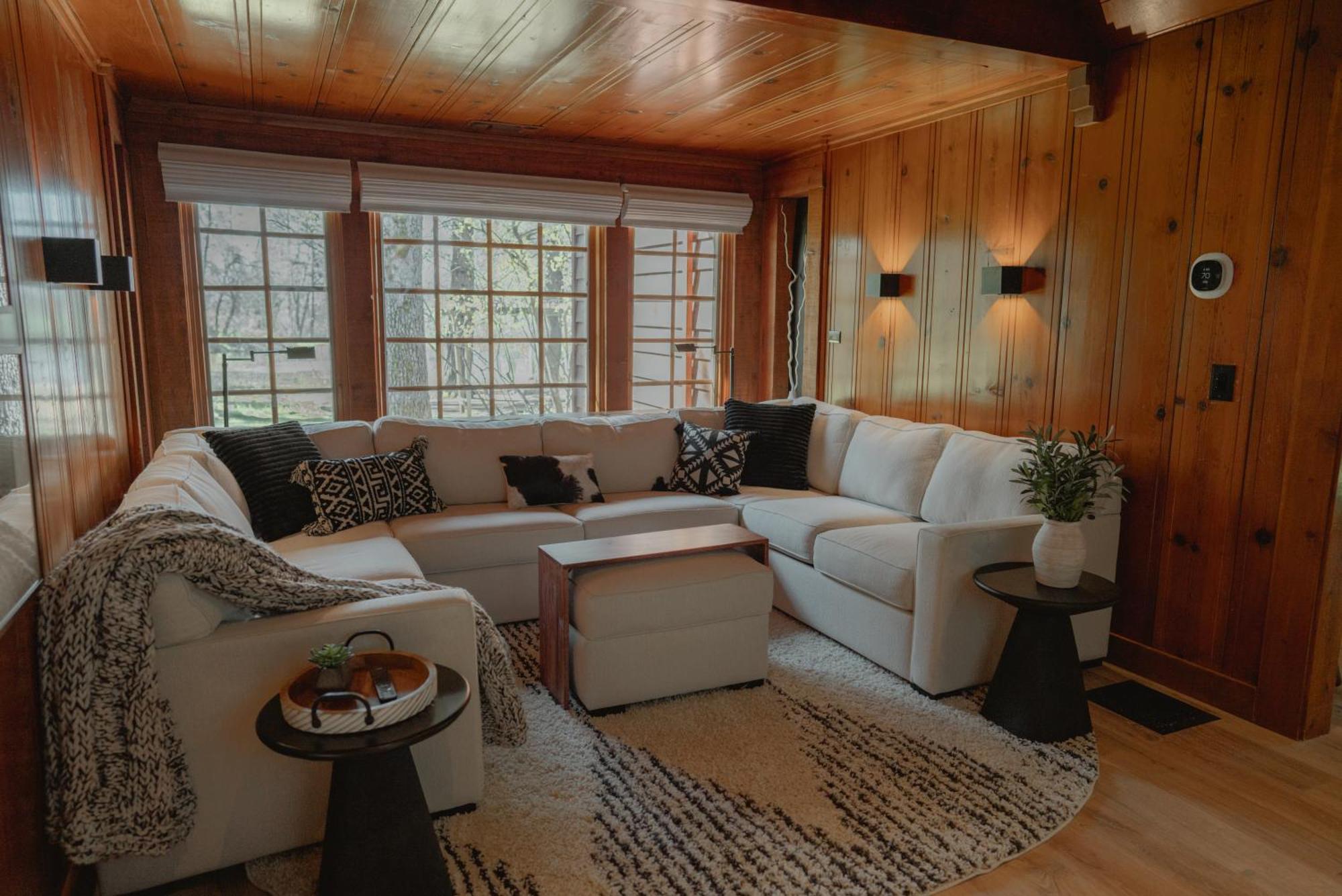 Villa Stone House By Casa Oso, Hot Tub, 43 Private Acres With Hiking Trails