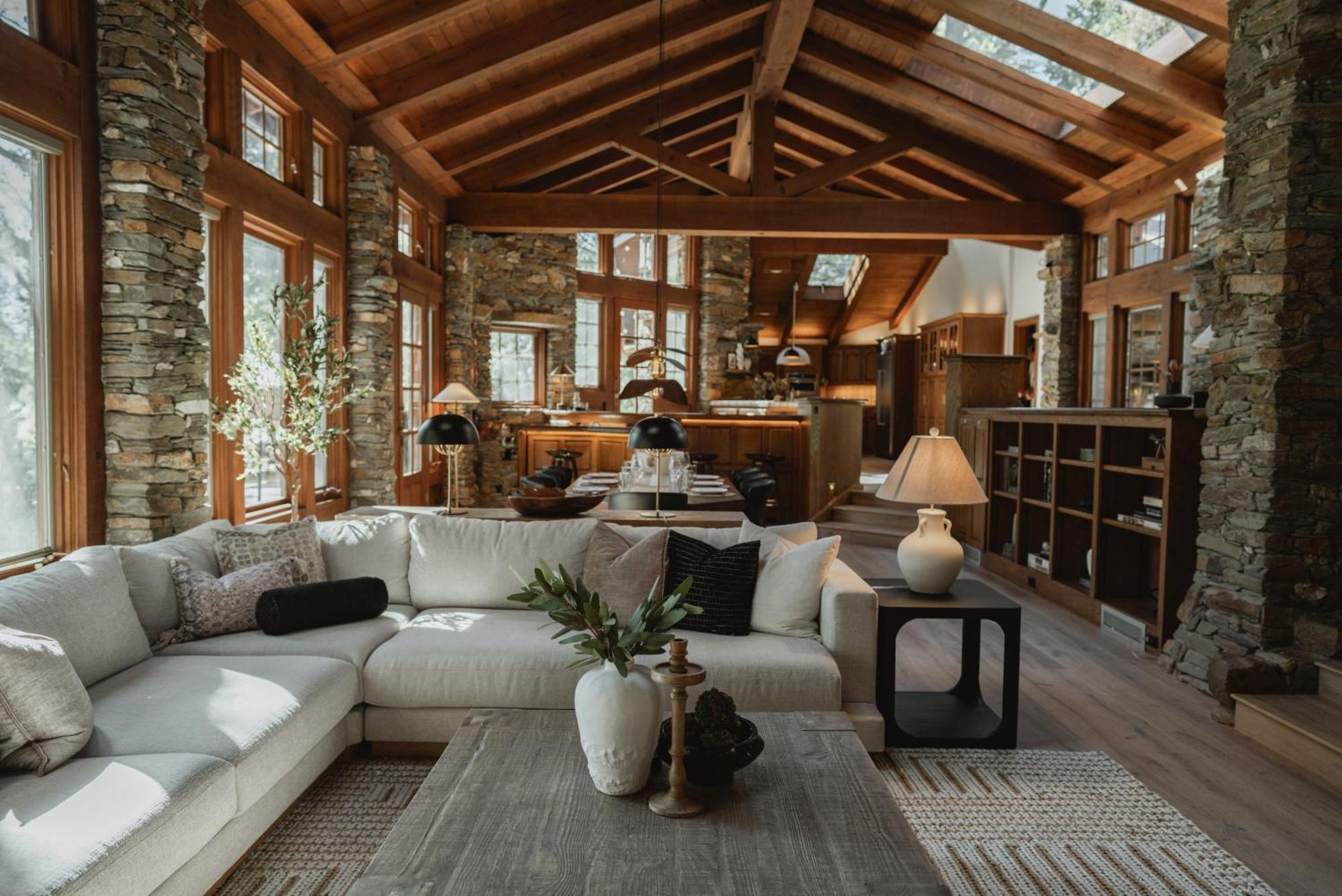 Villa Stone House By Casa Oso, Hot Tub, 43 Private Acres With Hiking Trails