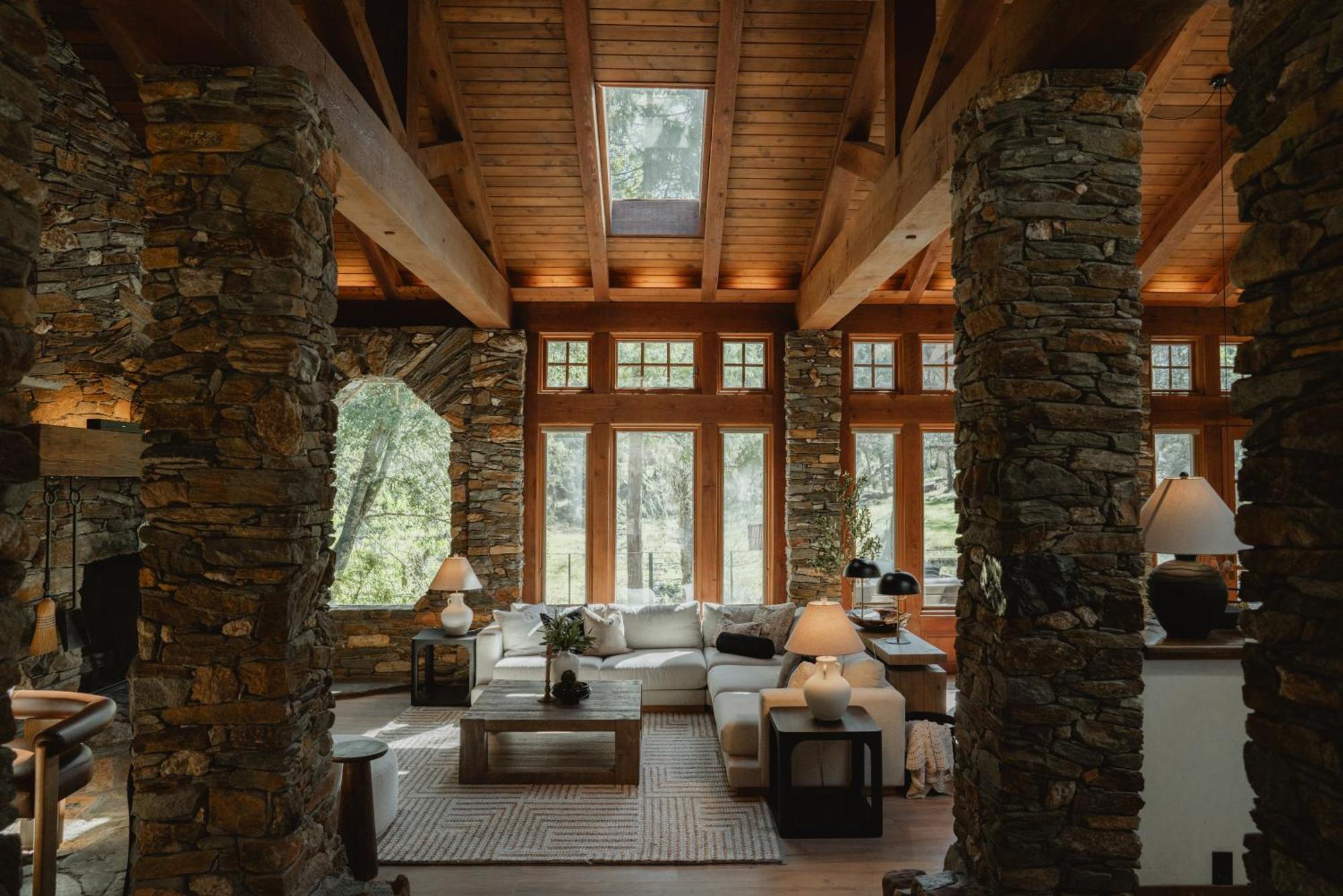 Stone House By Casa Oso, Hot Tub, 43 Private Acres With Hiking Trails Villa *